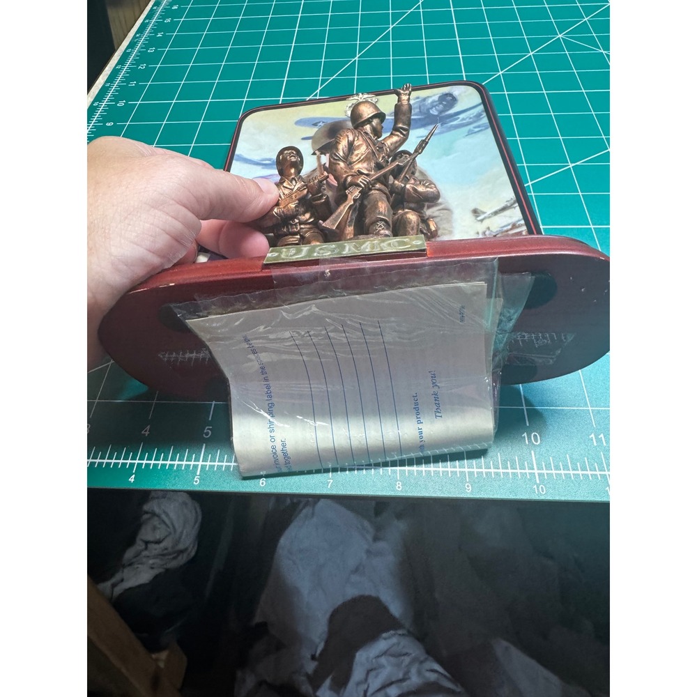 Bradford Exchange USMC Midway Jim Griffin Collector Plate 3D Sculpture A2402
